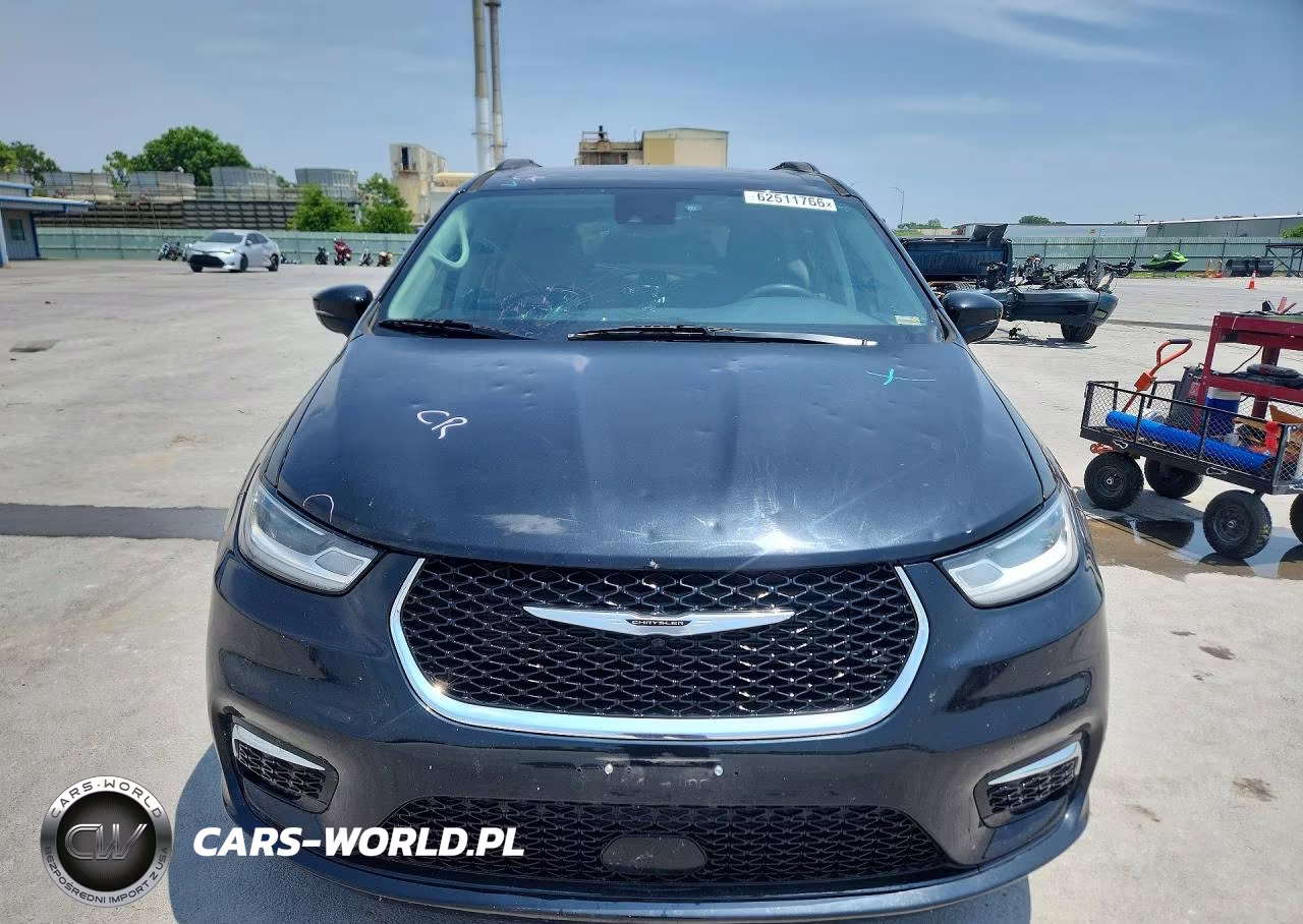 2021 Chrysler Pacifica Touring VIN:2C4RC1FG4MR587565 - 5