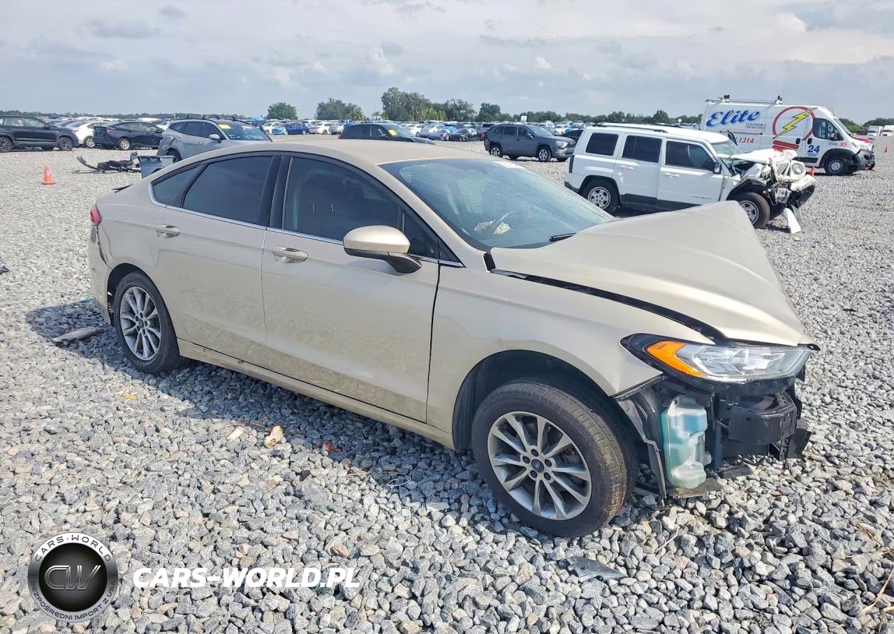 2017 Ford Fusion Se VIN:3FA6P0HD6HR364163 - 4