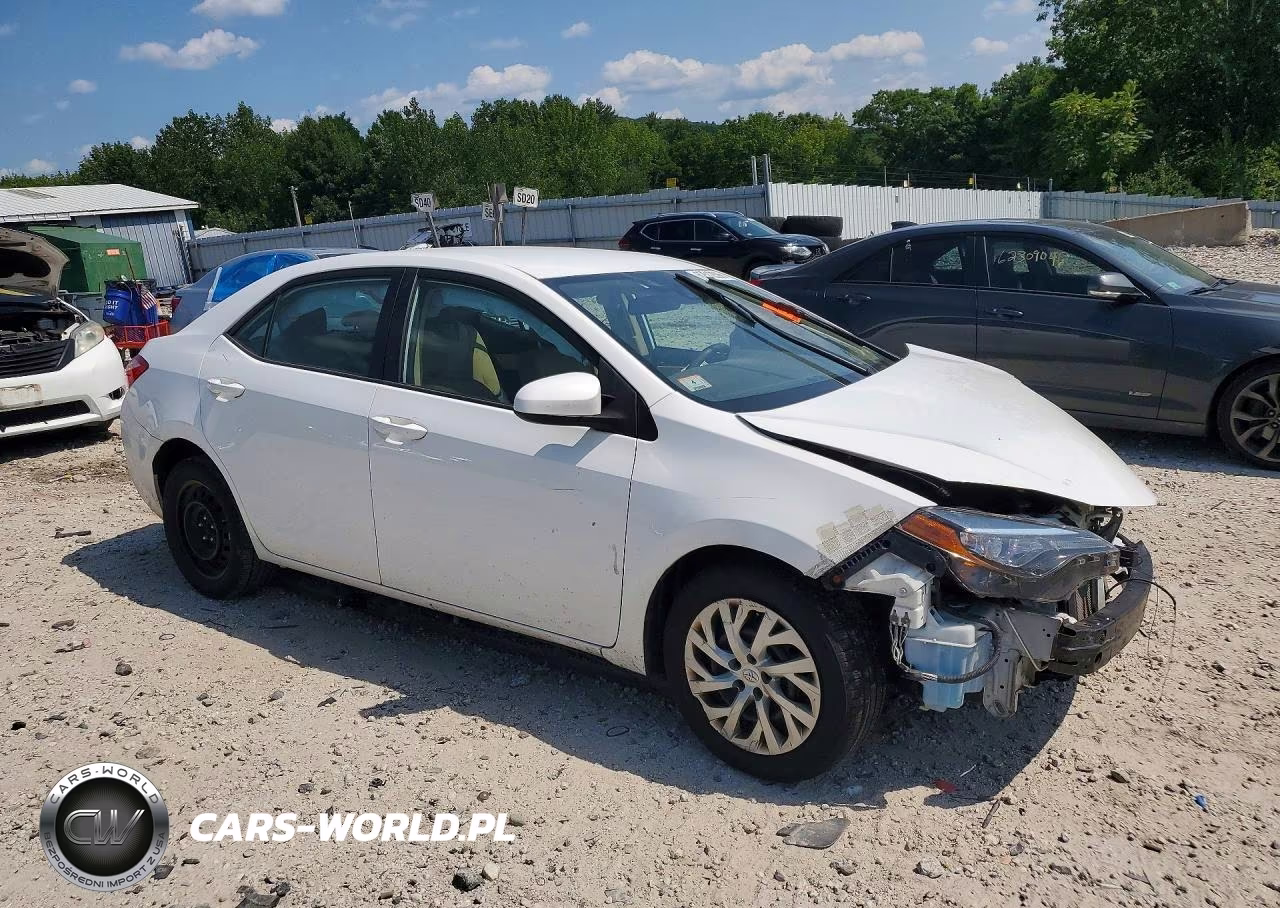 2017 Toyota Corolla Le VIN:2T1BURHE3HC814551 - 4