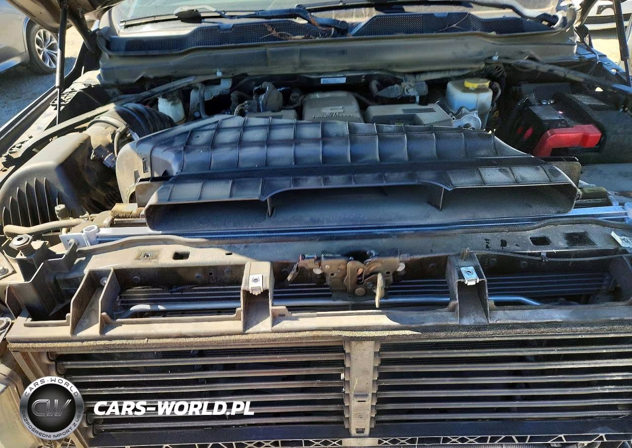 2021 Ram 2500 Laramie VIN:3C6UR5FL8MG676498 - 11