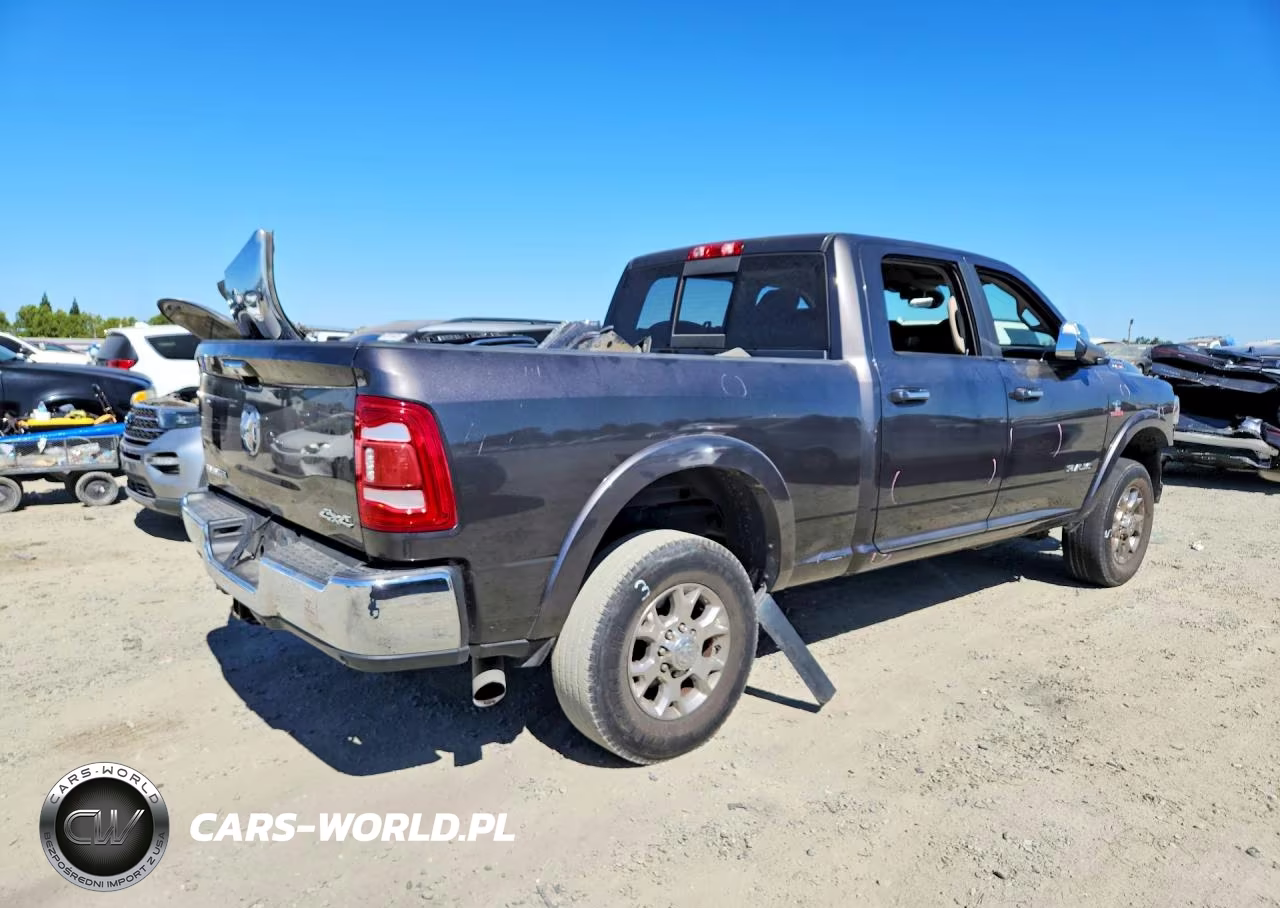 2021 Ram 2500 Laramie VIN:3C6UR5FL8MG676498 - 3