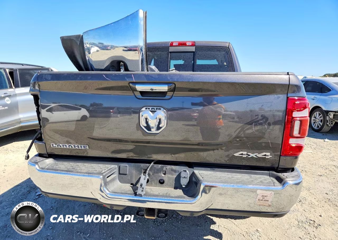 2021 Ram 2500 Laramie VIN:3C6UR5FL8MG676498 - 6