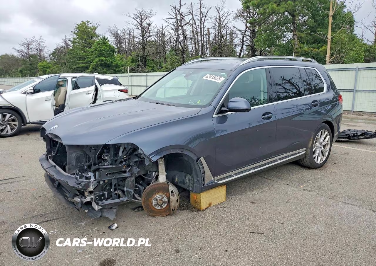 2021 BMW X7 xDrive40I – zdjęcie 1 z 14