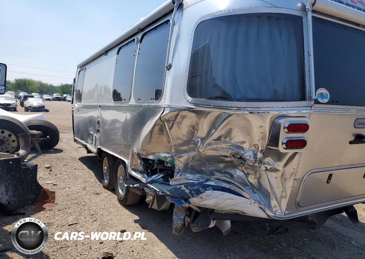2025 Airstream Globetrotter Camper VIN:1STTNYJ20SJ576506 - 9