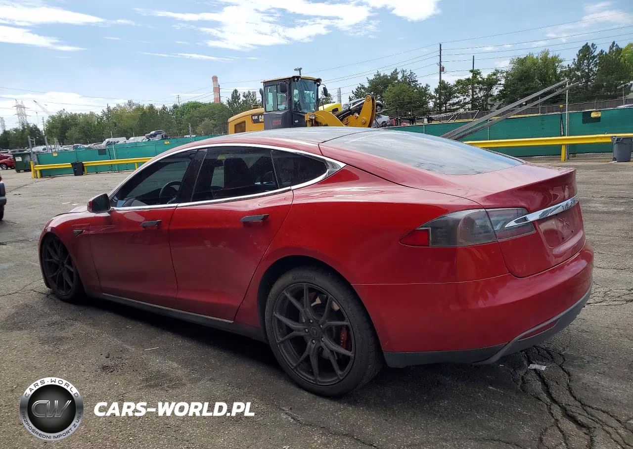 2015 Tesla Model S VIN:5YJSA1E25FF114902 - 2