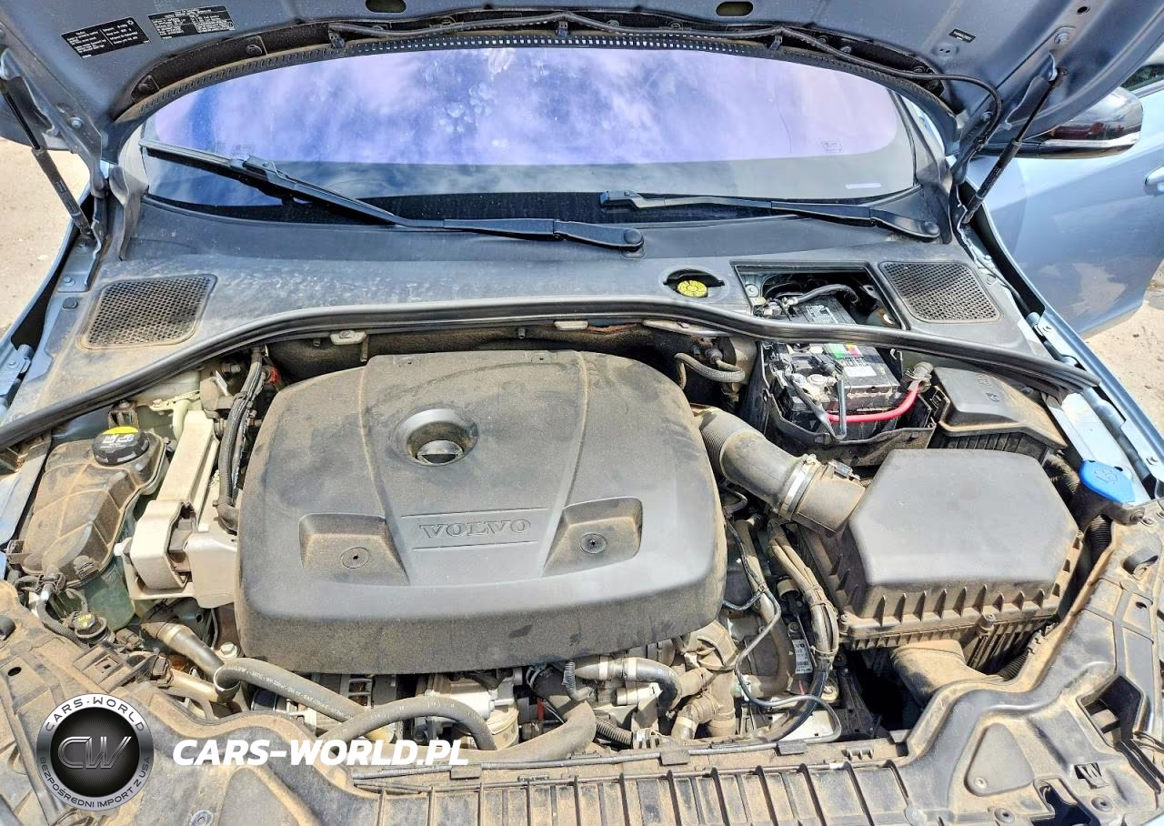 2018 Volvo V60 Cross Country Premier VIN:YV440MWK6J2056352 - 12