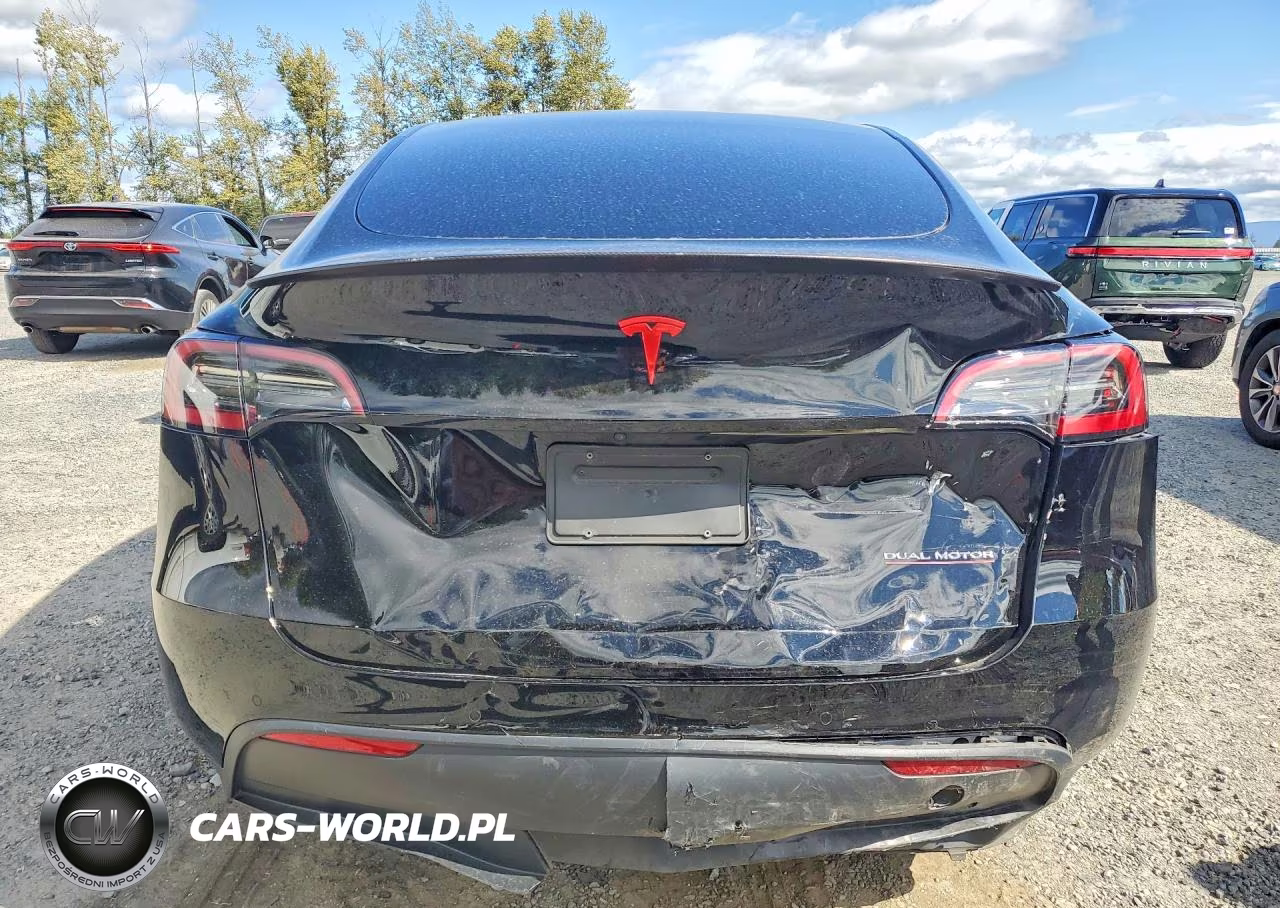 2021 Tesla Model Y VIN:5YJYGDEF2MF270423 - 6