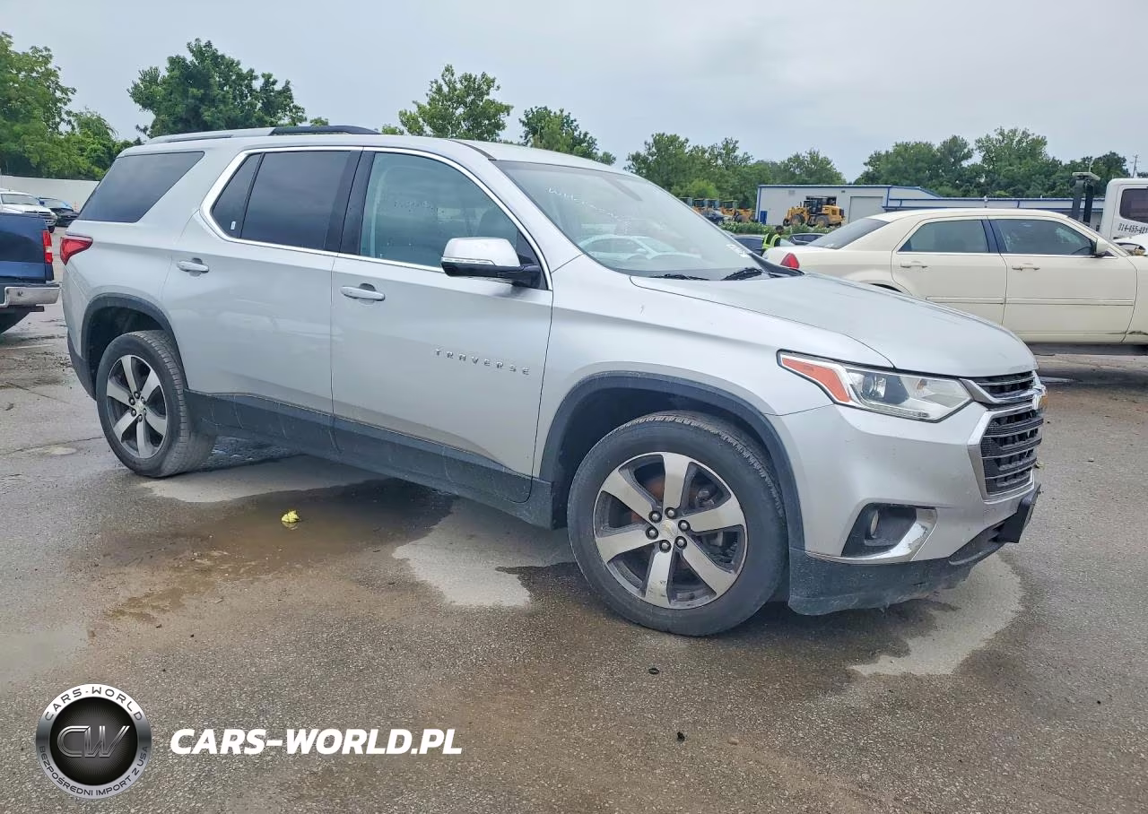 2018 Chevrolet Traverse Lt VIN:1GNEVHKW0JJ244175 - 4