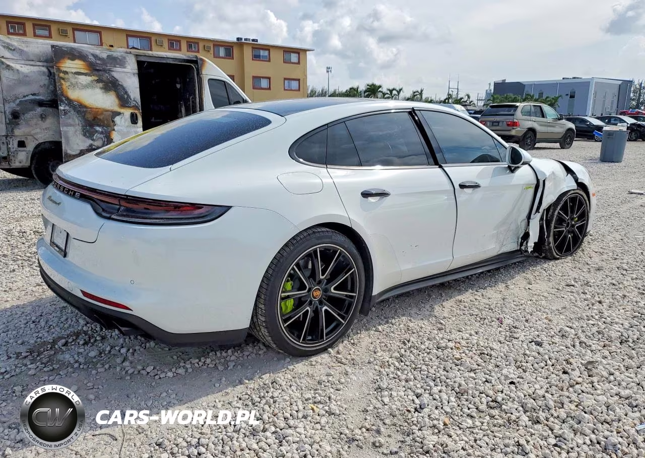2021 Porsche Panamera 4 E-Hybrid VIN:WP0AE2A71ML126756 - 3