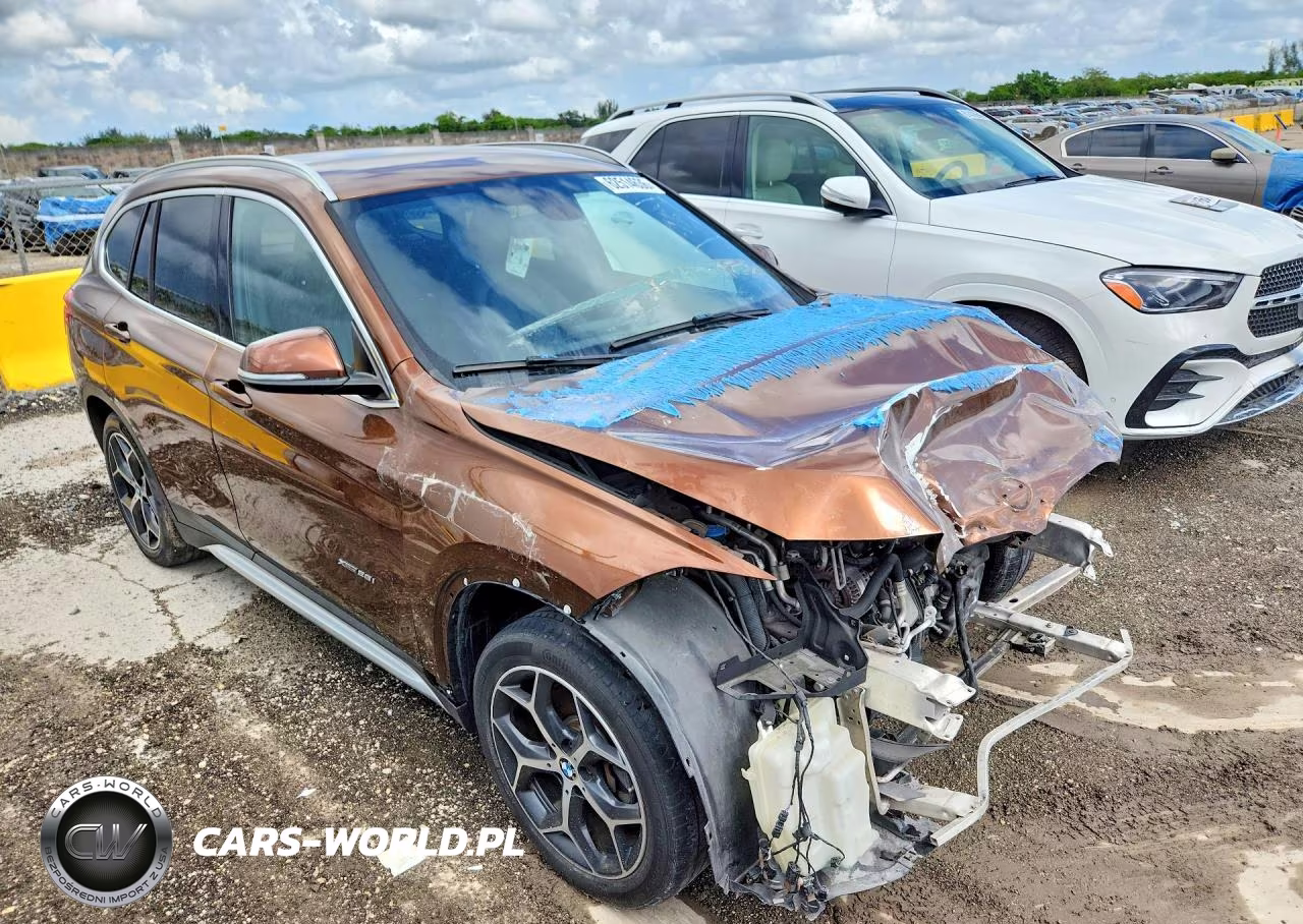 2017 BMW X1 xDrive28I VIN:WBXHT3C33H5F82651 - 4