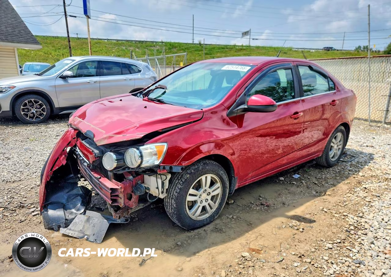 2013 Chevrolet Sonic Lt – zdjęcie 1 z 13