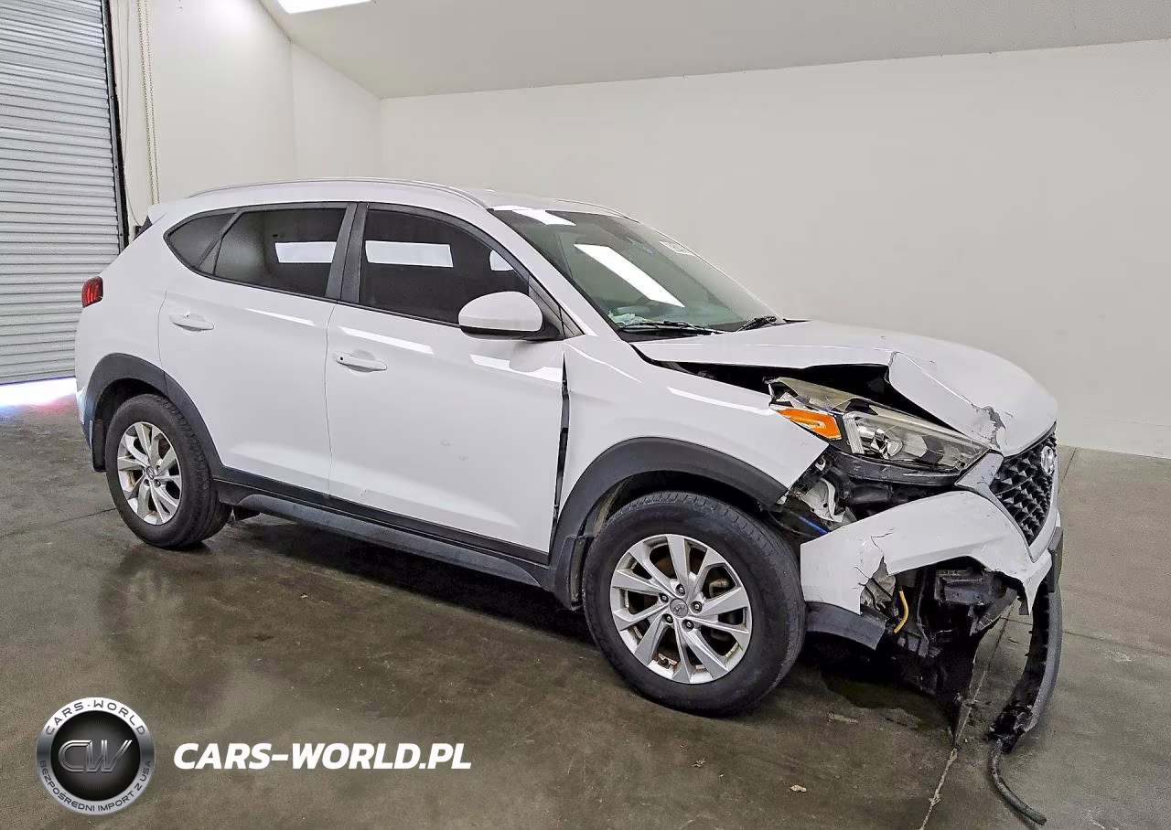 2019 Hyundai Tucson Value VIN:KM8J3CA47KU855106 - 4