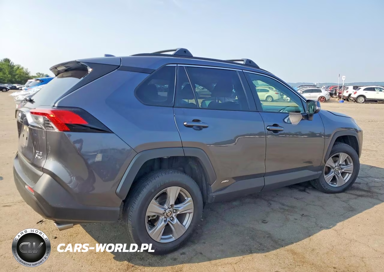 2025 Toyota Rav4 Hybrid Xle VIN:JTMRWRFV5SJ078204 - 3