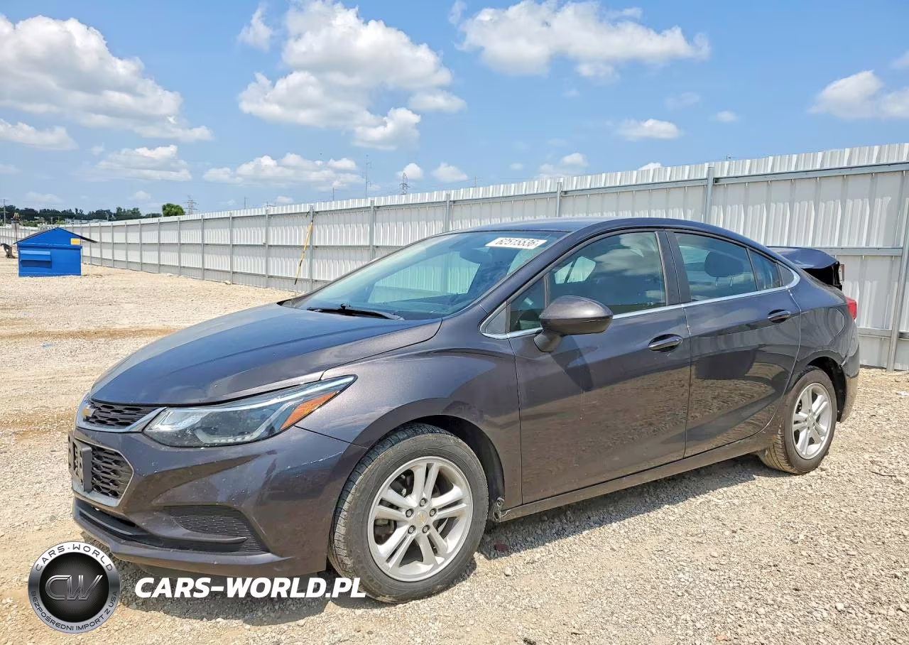 2017 Chevrolet Cruze Lt – zdjęcie 1 z 12