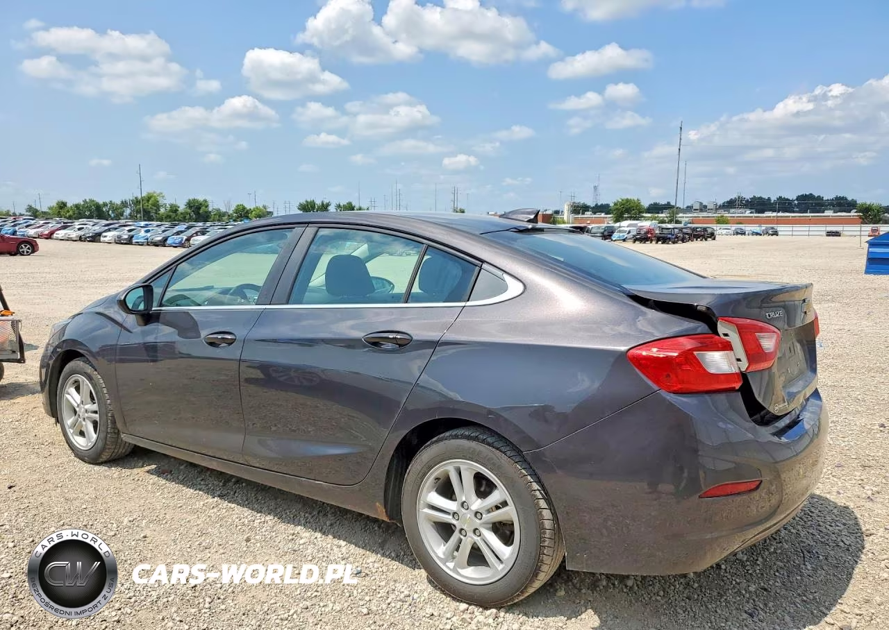 2017 Chevrolet Cruze Lt VIN:1G1BE5SM7H7215703 - 2