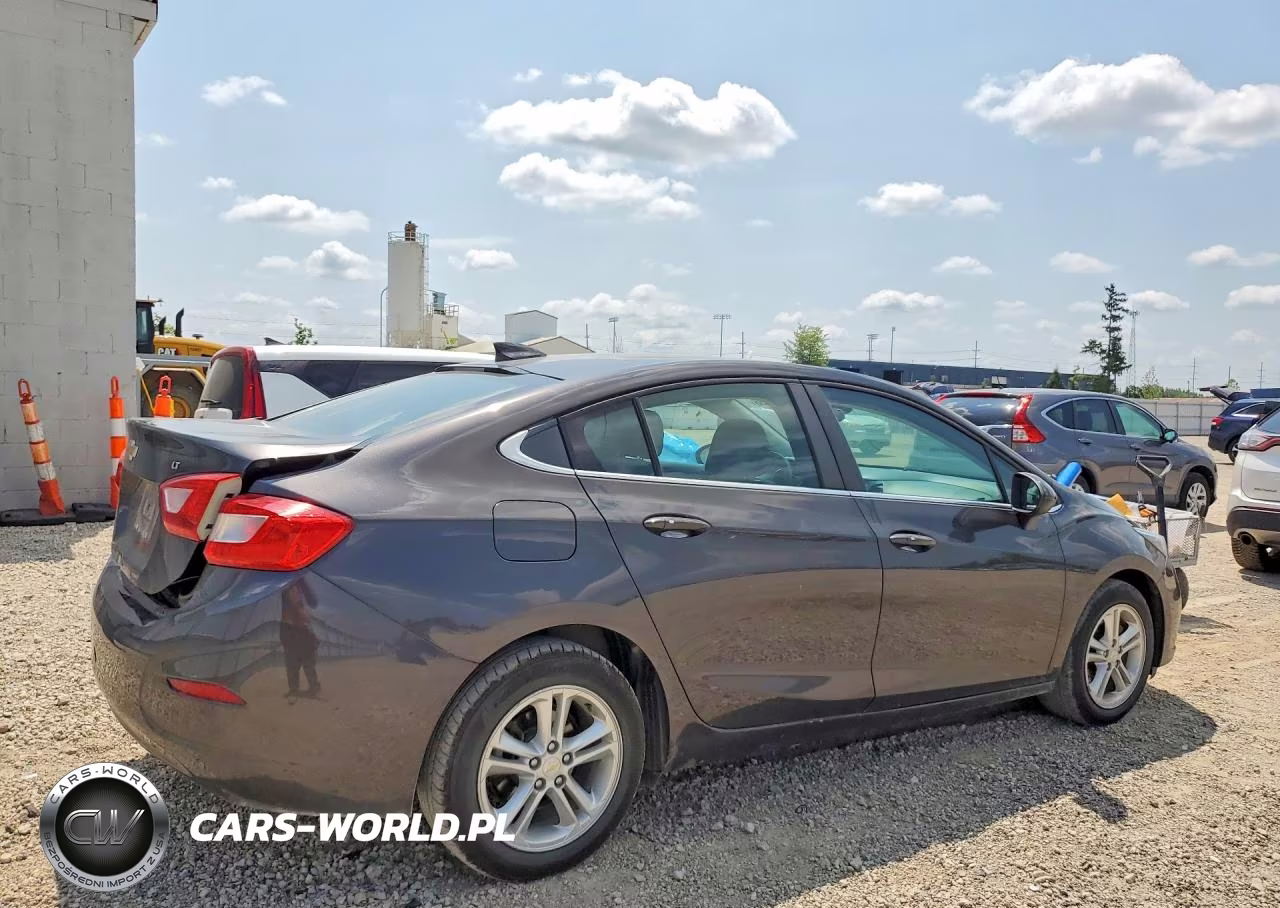 2017 Chevrolet Cruze Lt VIN:1G1BE5SM7H7215703 - 3