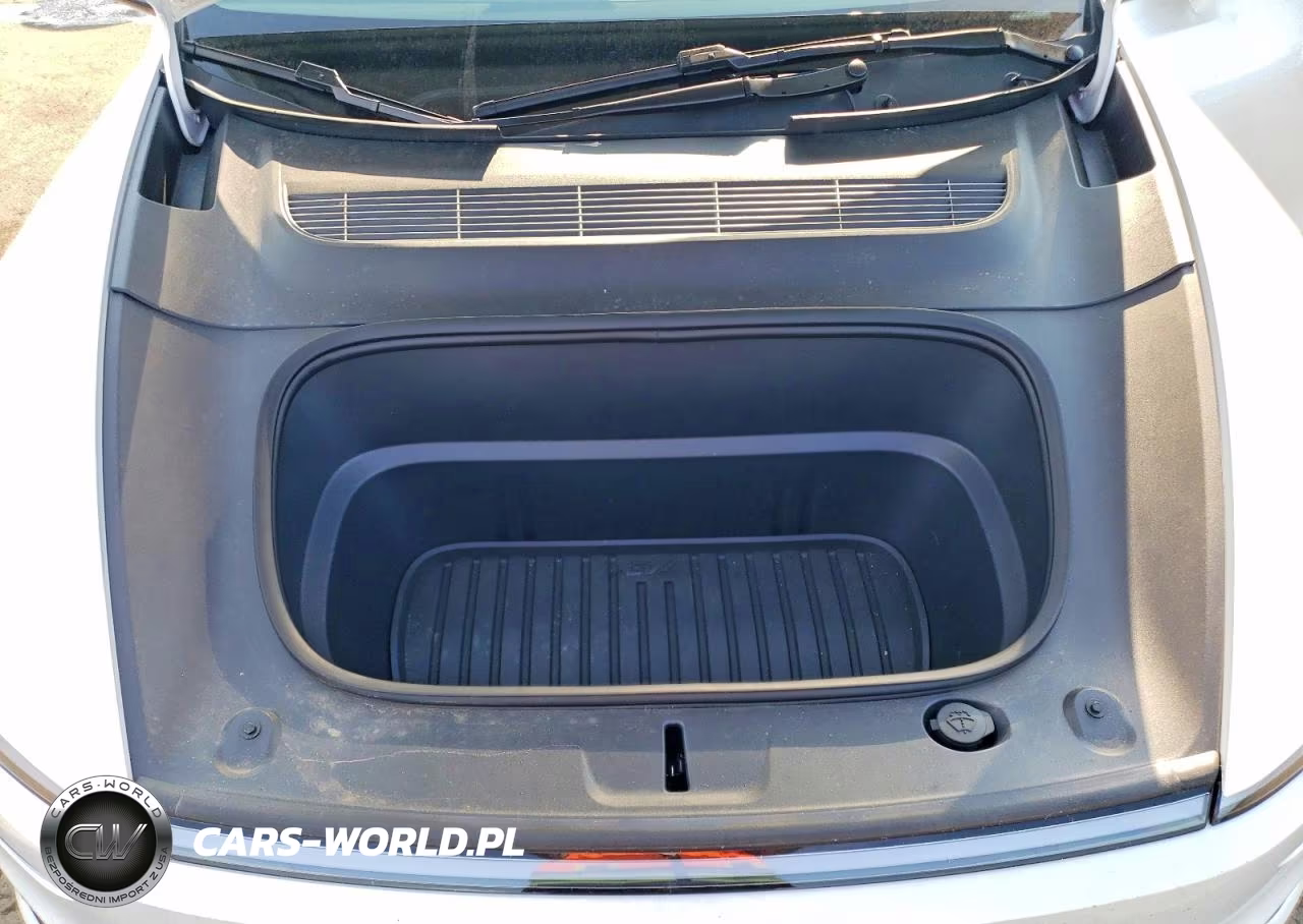 2026 Tesla Model Y VIN:7SAYGDET9TA658396 - 11