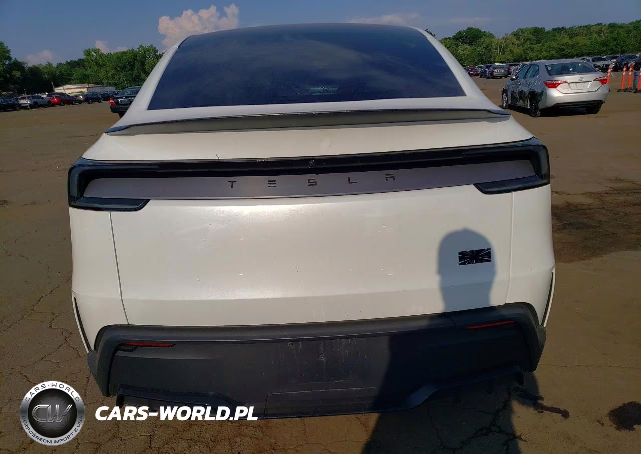 2026 Tesla Model Y VIN:7SAYGDET9TA658396 - 6