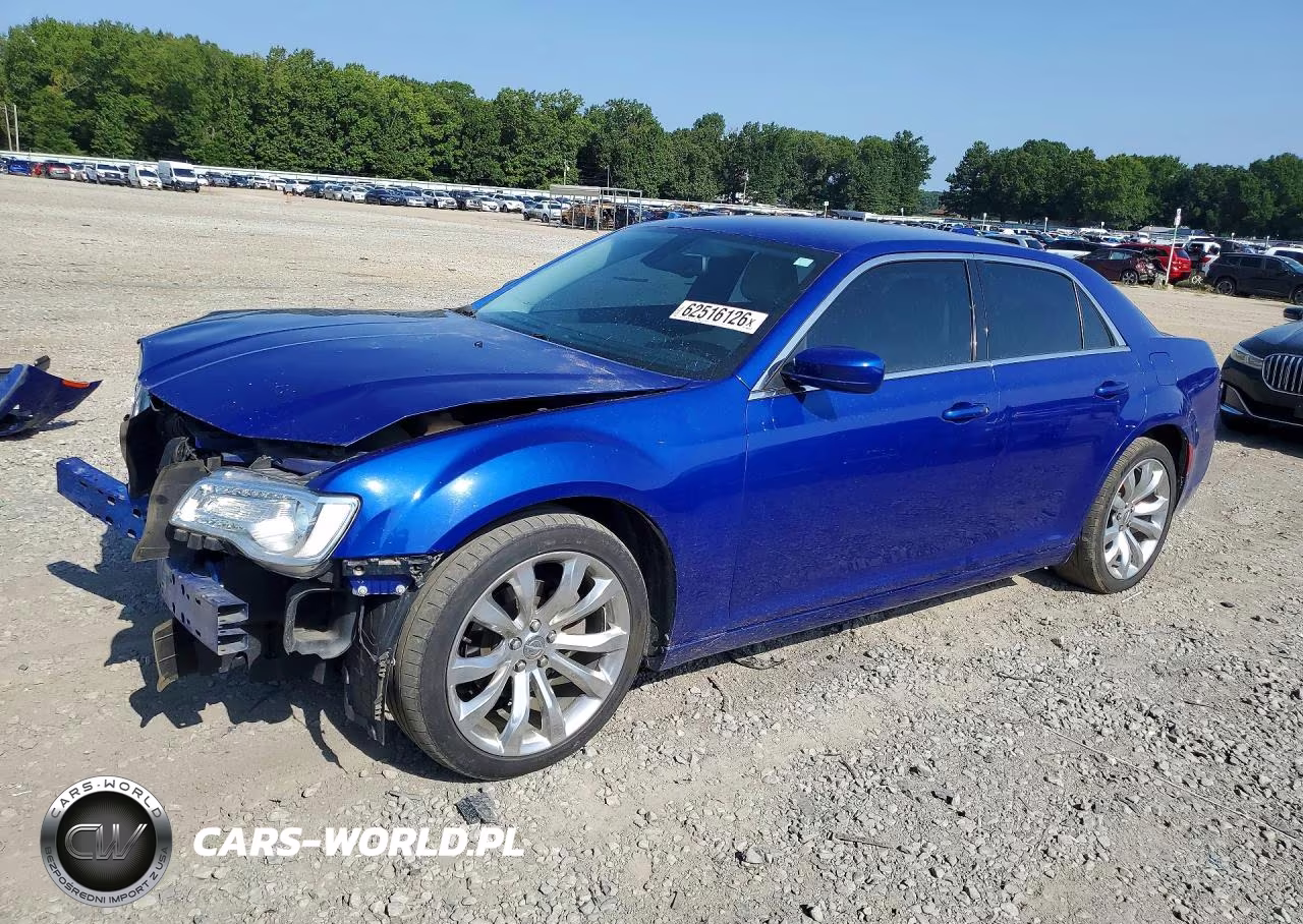 2019 Chrysler 300 Touring VIN:2C3CCAAG6KH564731 - 1