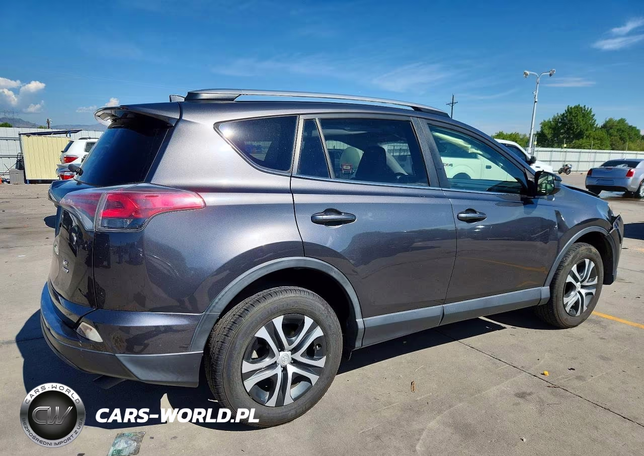 2017 Toyota Rav4 Le VIN:JTMBFREV1HJ124803 - 3