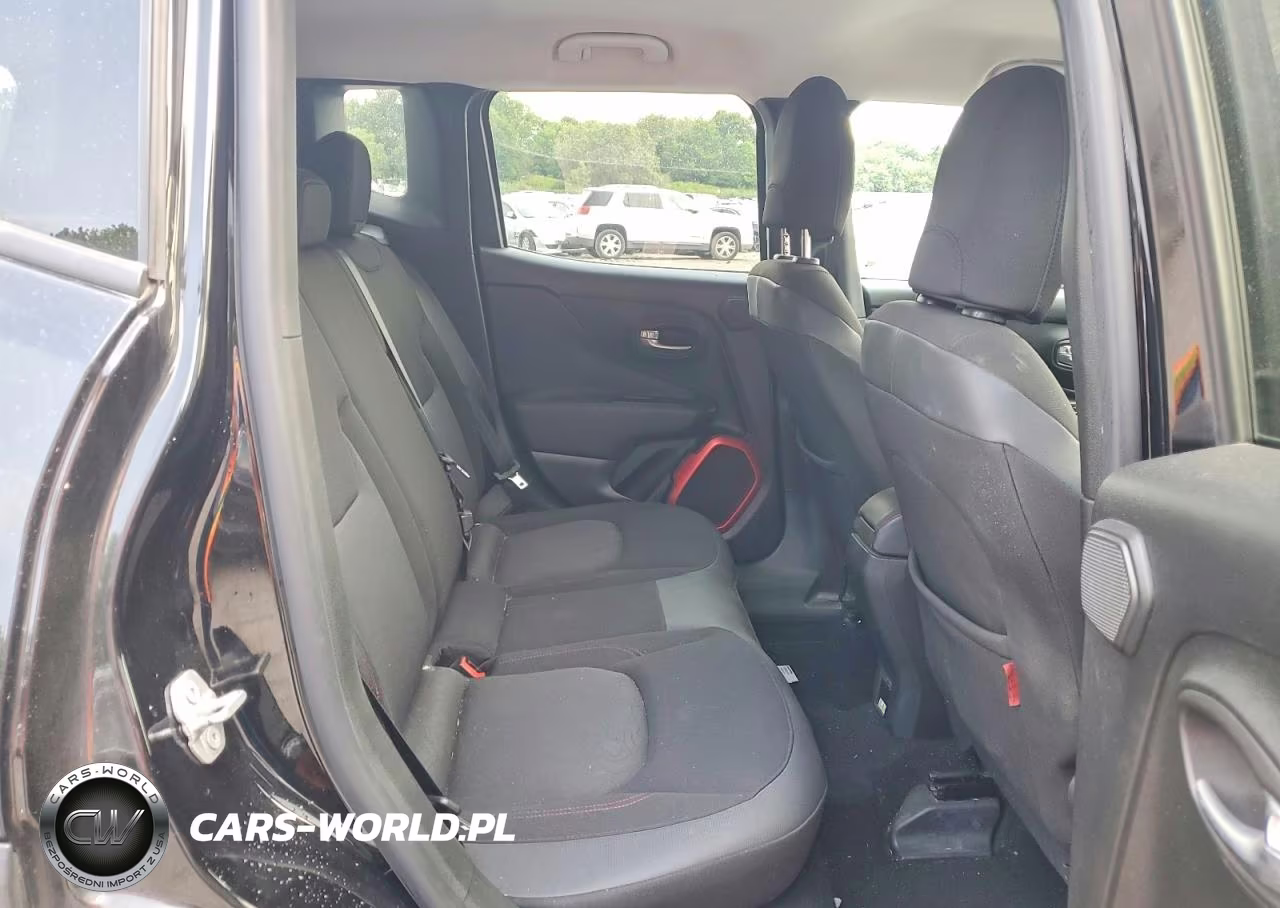 2015 Jeep Renegade Trailhawk VIN:ZACCJBCT0FPB62010 - 10