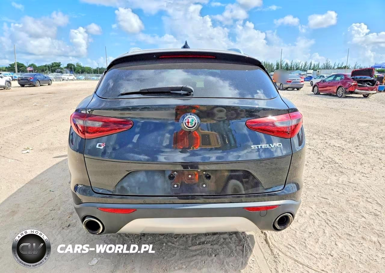 2018 Alfa Romeo Stelvio Ti VIN:ZASFAKBN8J7C24273 - 6