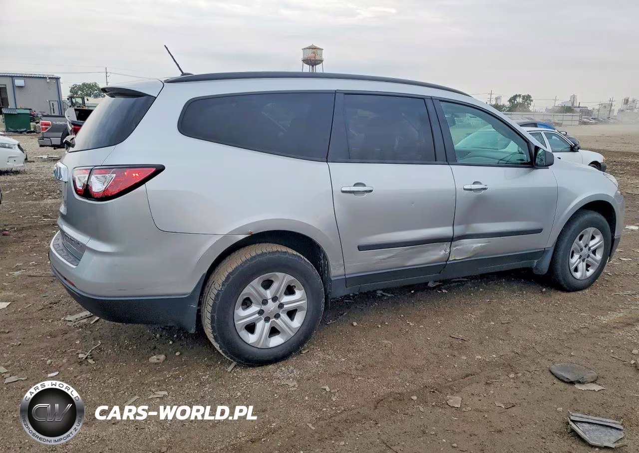 2015 Chevrolet Traverse Ls VIN:1GNKRFED6FJ128914 - 3