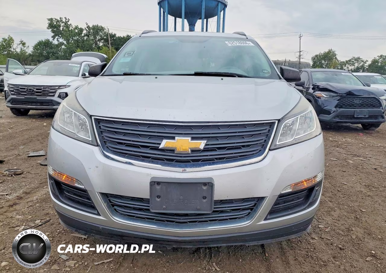 2015 Chevrolet Traverse Ls VIN:1GNKRFED6FJ128914 - 5