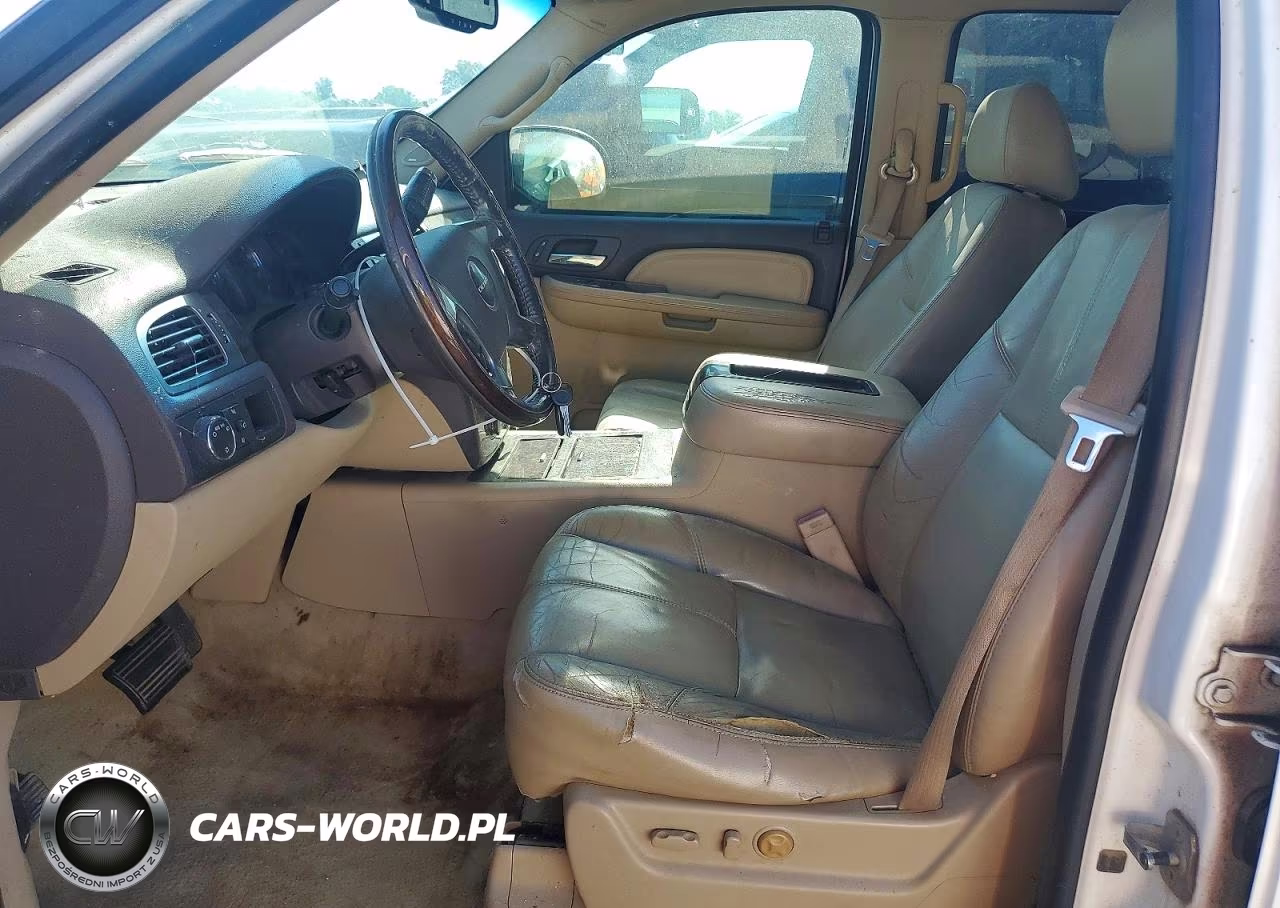 2007 GMC Yukon VIN:1GKFK63837J374913 - 7