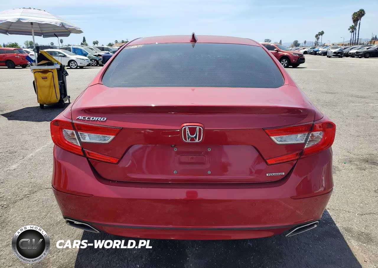 2018 Honda Accord Touring VIN:1HGCV1F98JA017734 - 6