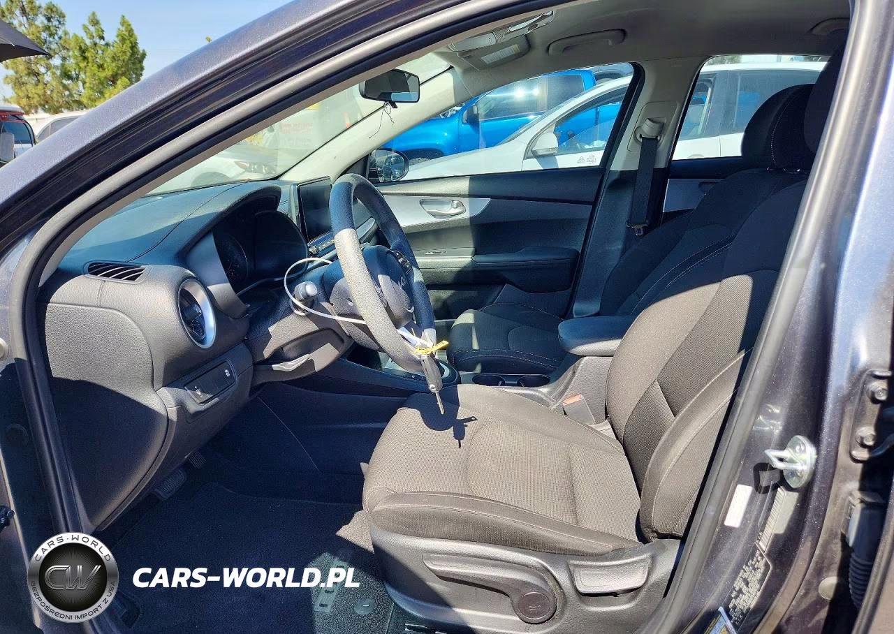 2023 Kia Forte Lxs VIN:3KPF24ADXPE629795 - 7