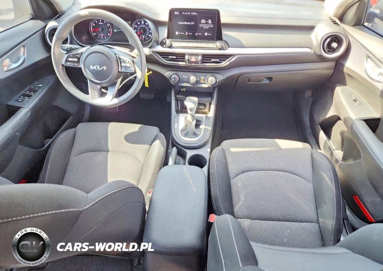 2023 Kia Forte Lxs VIN:3KPF24ADXPE629795 - 8