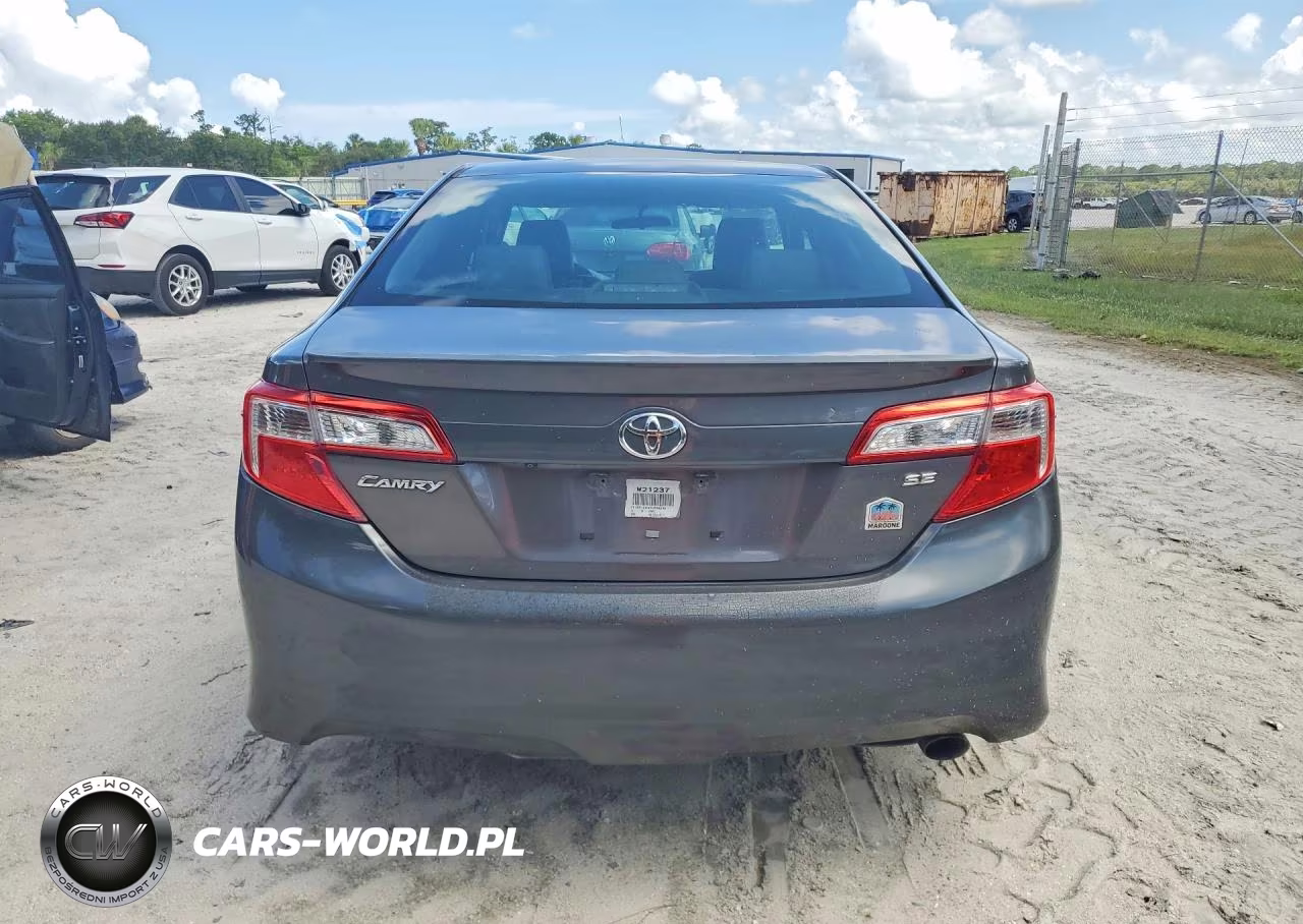 2014 Toyota Camry Se VIN:4T1BF1FK3EU788399 - 6
