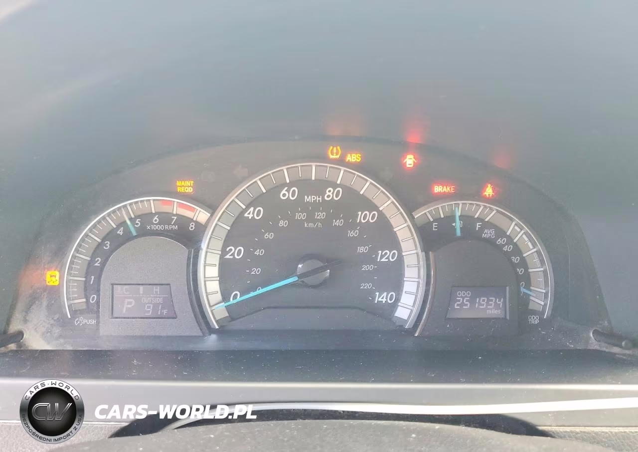 2014 Toyota Camry Se VIN:4T1BF1FK3EU788399 - 9