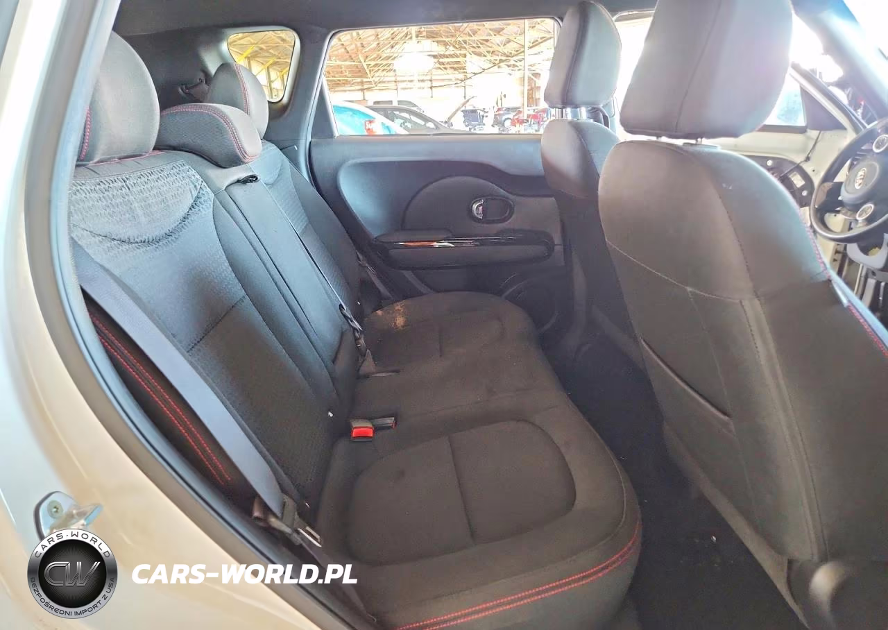 2016 Kia Soul + VIN:KNDJP3A56G7363660 - 10