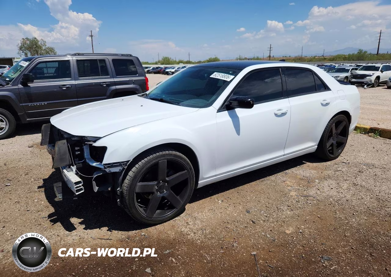 2018 Chrysler 300 Touring
