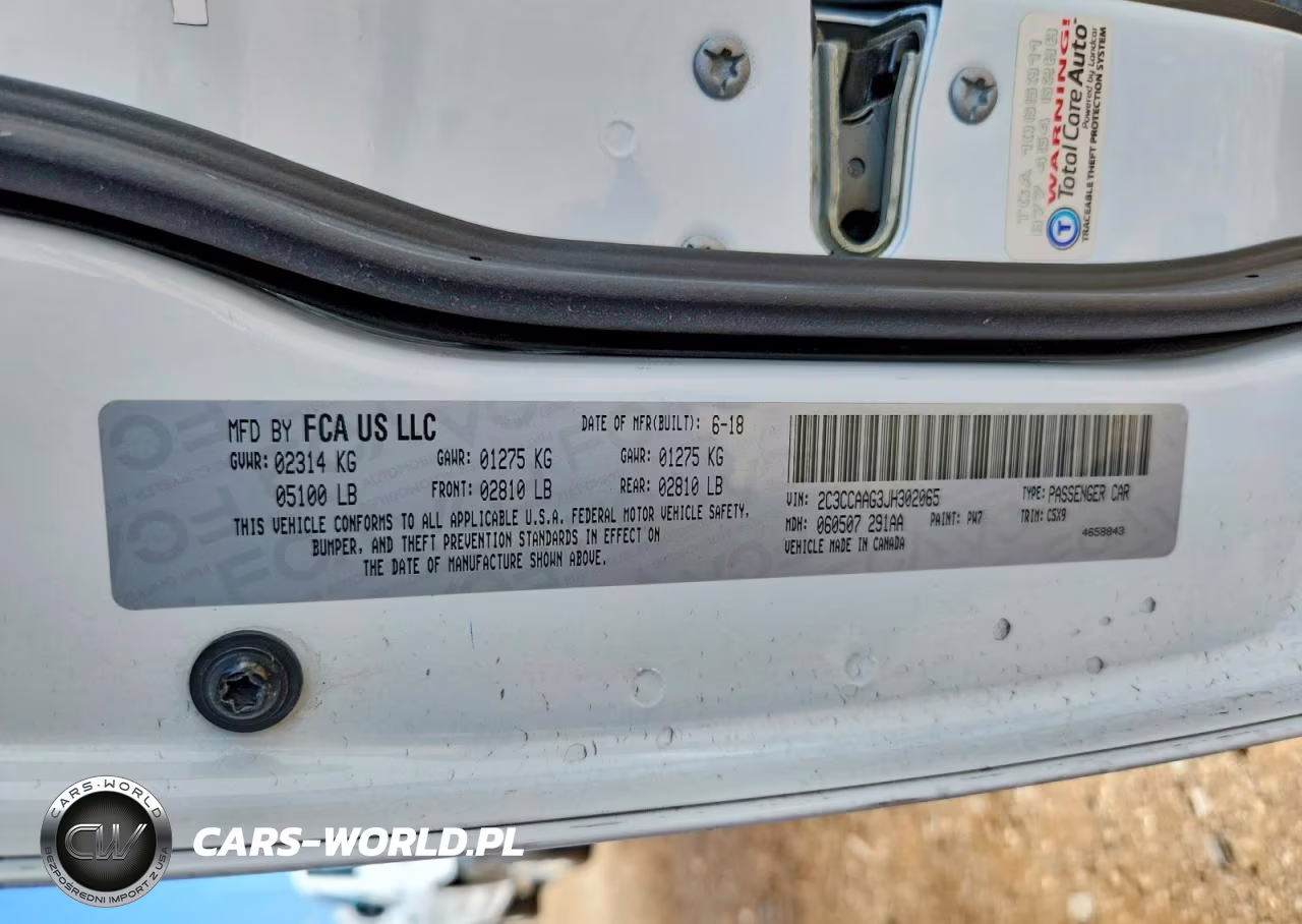 2018 Chrysler 300 Touring VIN:2C3CCAAG3JH302065 - 12