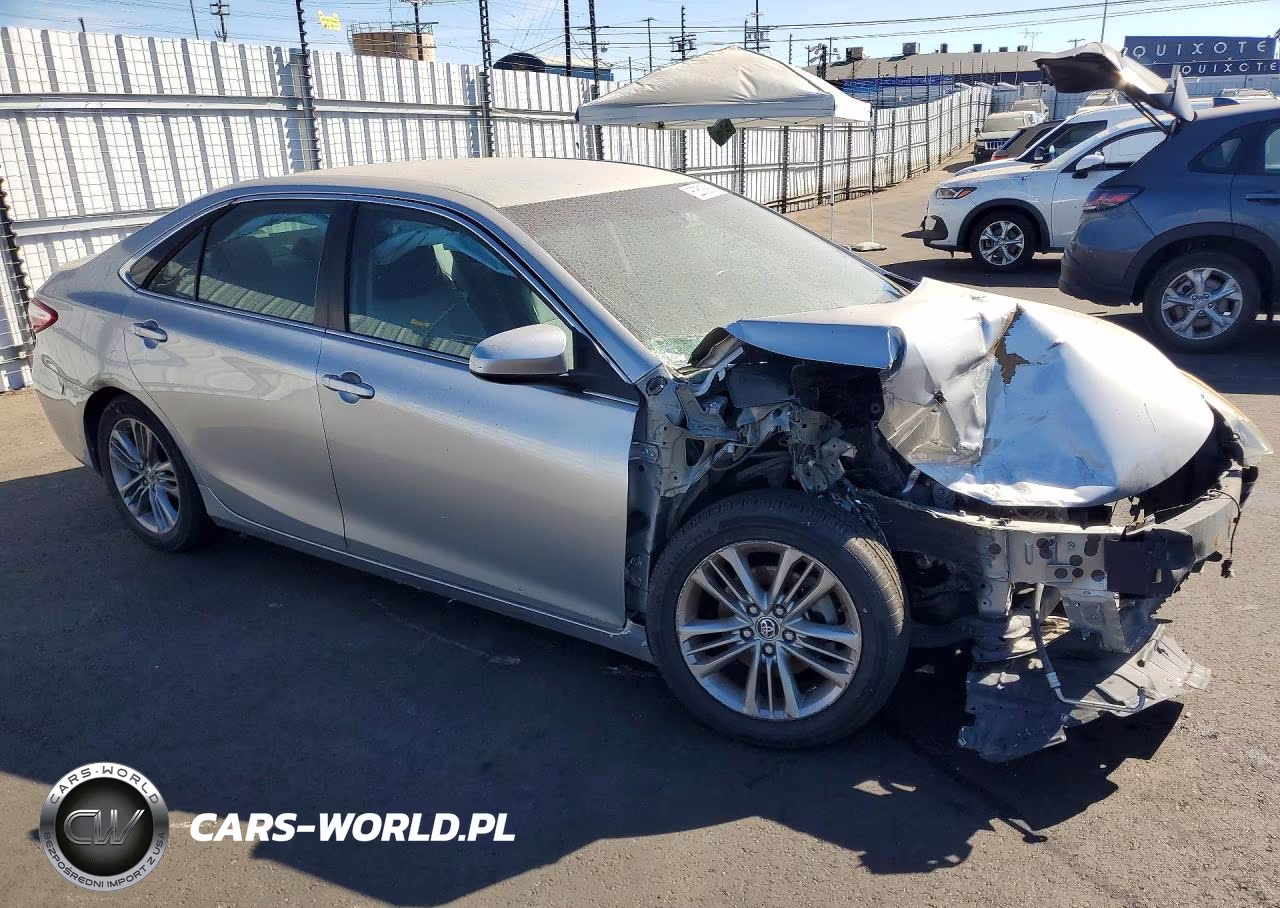 2016 Toyota Camry Se VIN:4T1BF1FK1GU529610 - 4