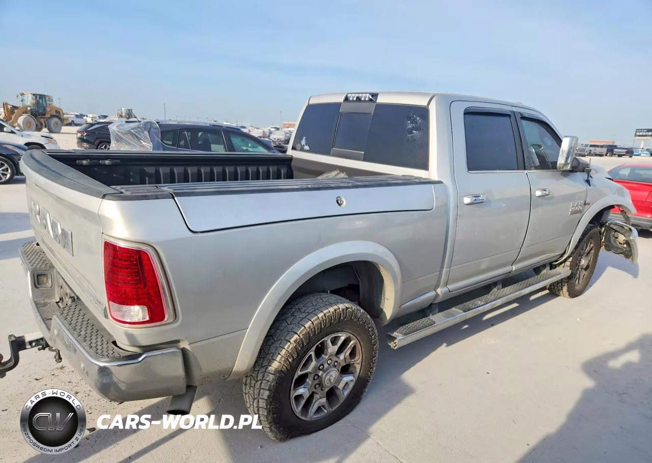 2017 Ram 2500 Longhorn VIN:3C6UR5GJ8HG569034 - 3