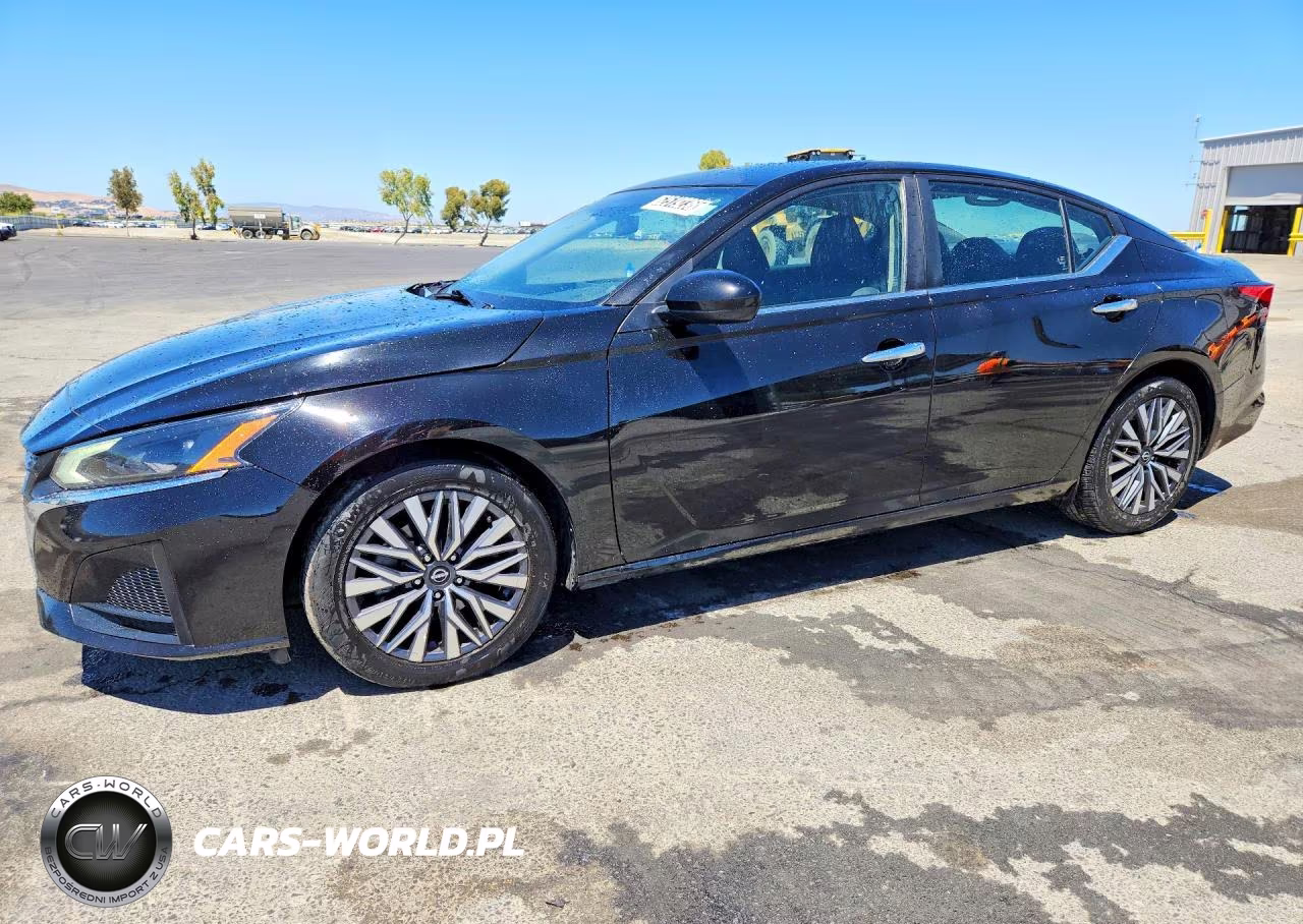 2023 Nissan Altima Sv – zdjęcie 1 z 12
