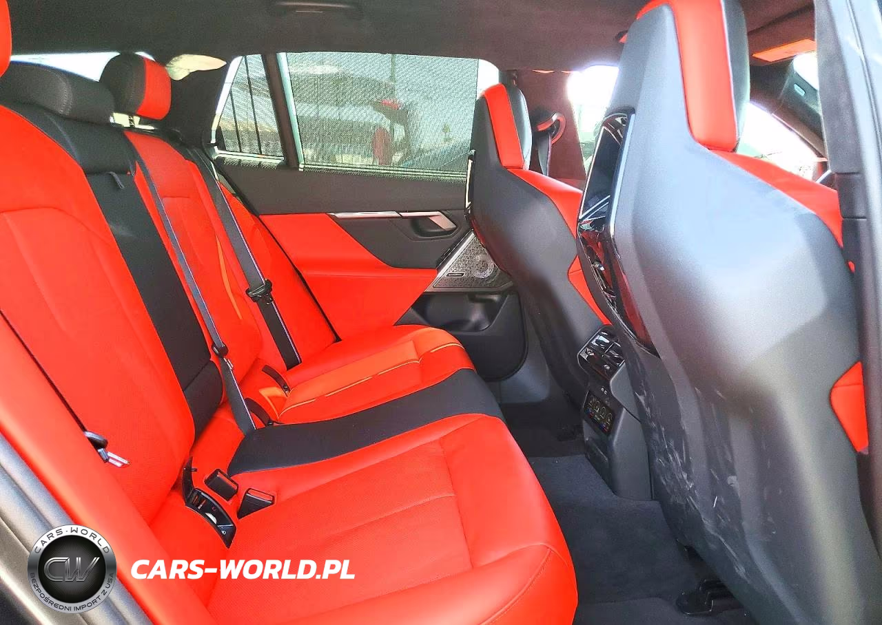 2026 BMW M5 Touring VIN:WBS83GV01TCW99744 - 10