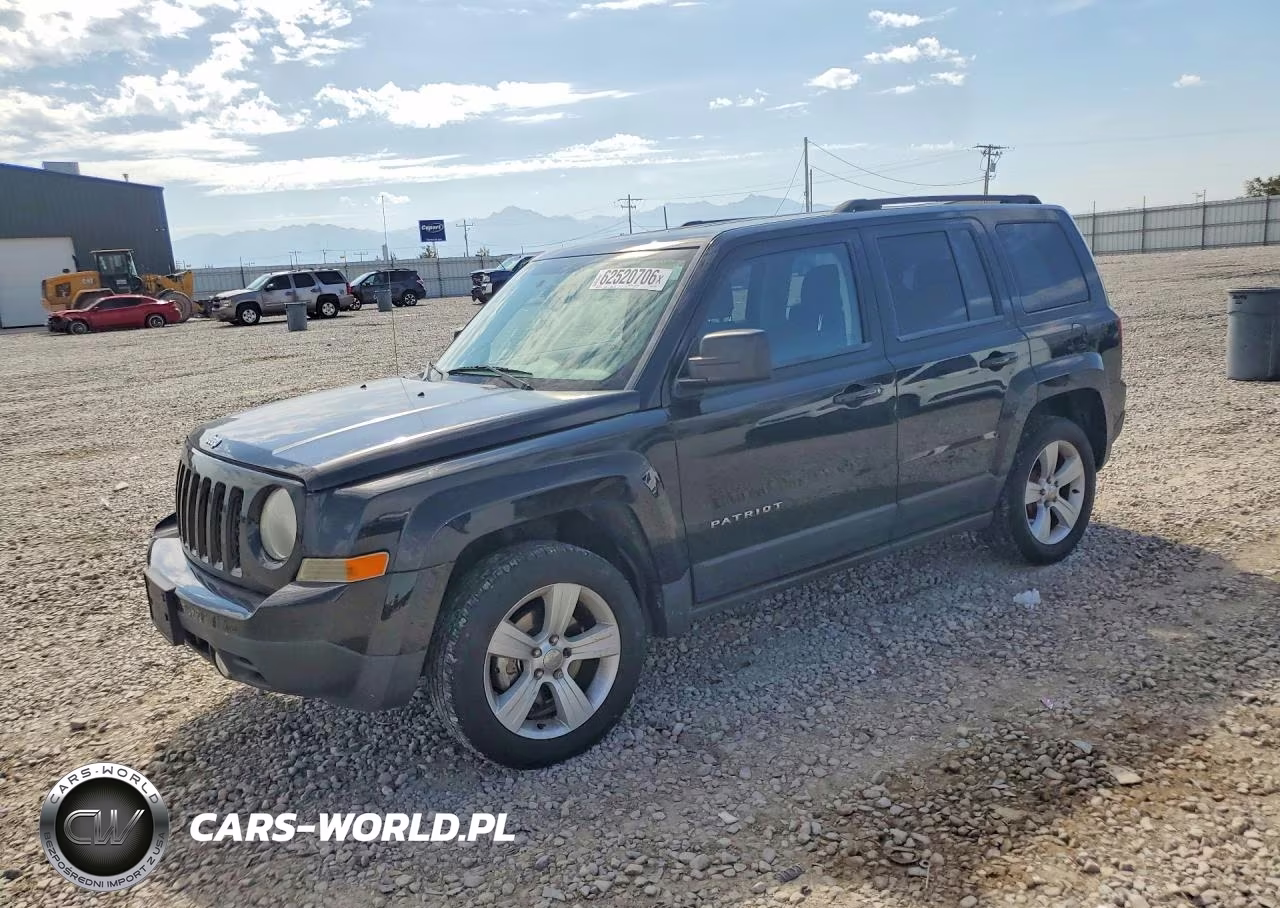 2014 Jeep Patriot Latitude – zdjęcie 1 z 12