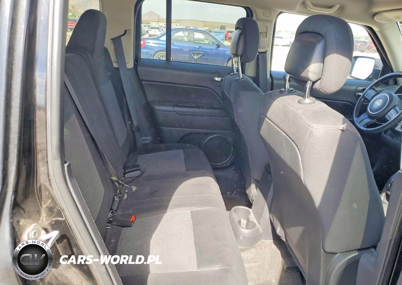 2014 Jeep Patriot Latitude VIN:1C4NJPFB5ED771235 - 10