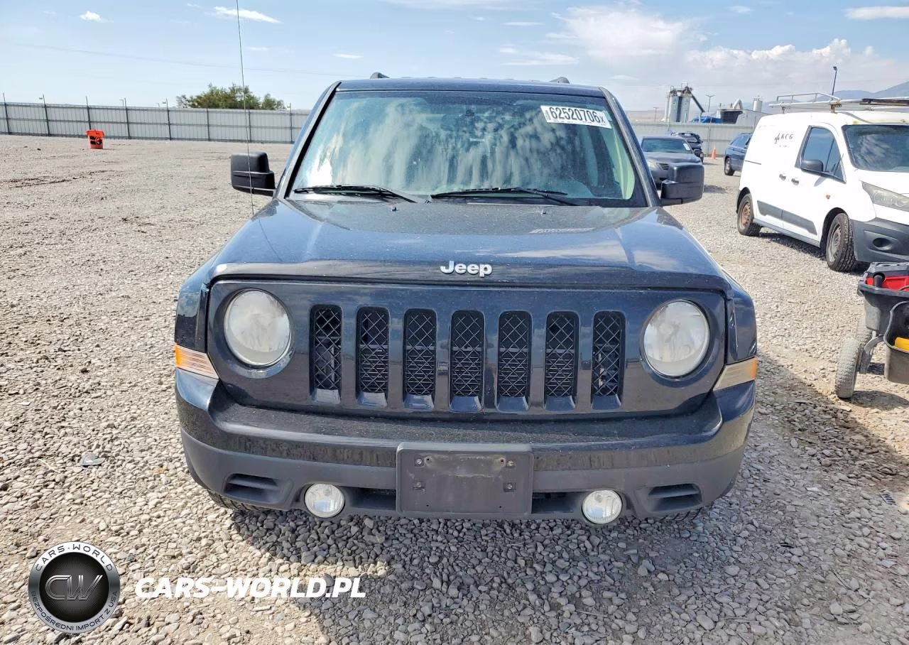 2014 Jeep Patriot Latitude VIN:1C4NJPFB5ED771235 - 5