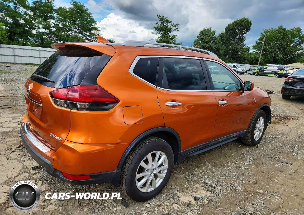 2018 Nissan Rogue Sv VIN:5N1AT2MV8JC820500 - 3