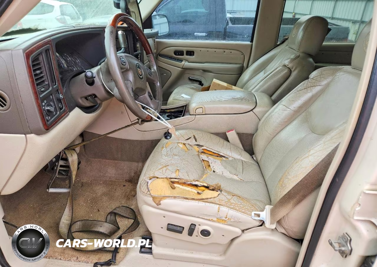 2005 Cadillac Escalade Luxury VIN:1GYEC63N15R258144 - 7