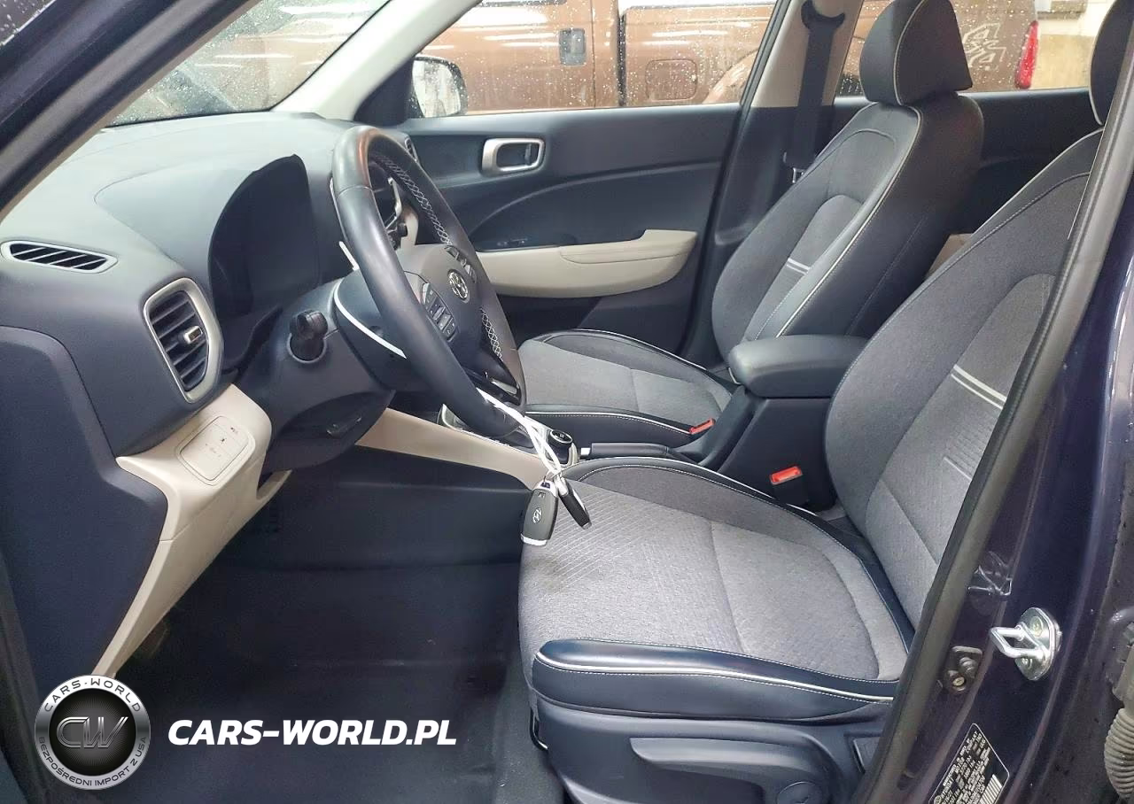 2021 Hyundai Venue Denim VIN:KMHRC8A36MU104704 - 7