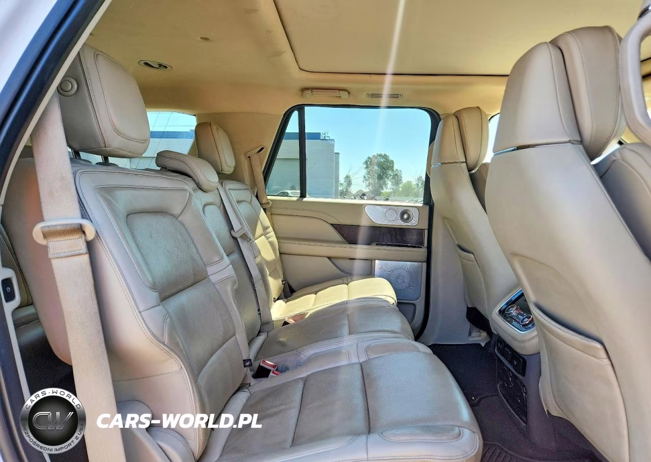 2018 Lincoln Navigator Reserve VIN:5LMJJ2LT6JEL14283 - 11