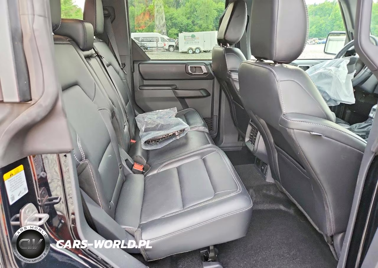 2025 Ford Bronco Outer Banks VIN:1FMDE8BHXSLB58184 - 11