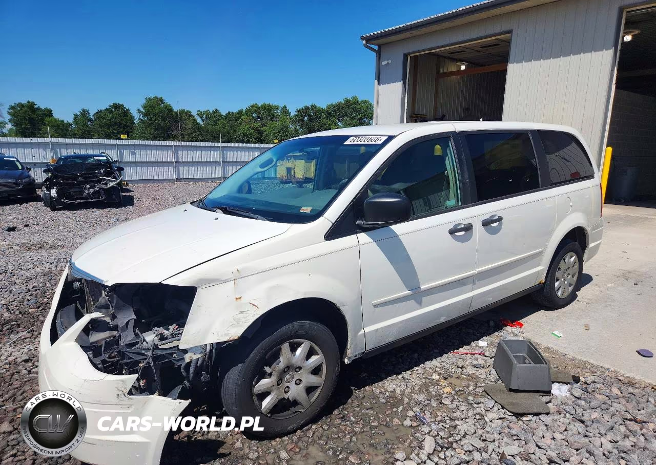 2008 Chrysler Town & Country Lx VIN:2A8HR44H58R620627 - 1